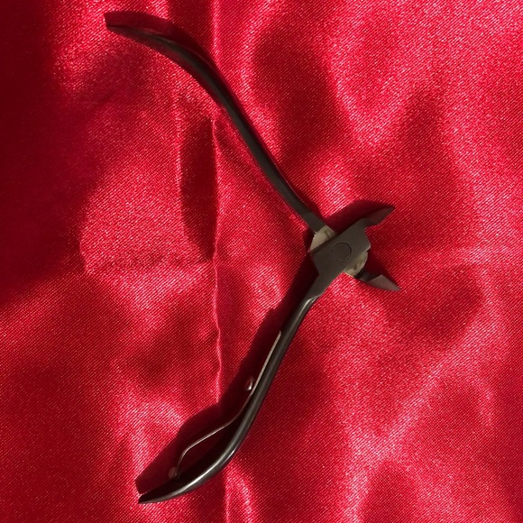 Cuticle remover from miniso - Picture 2 of 3